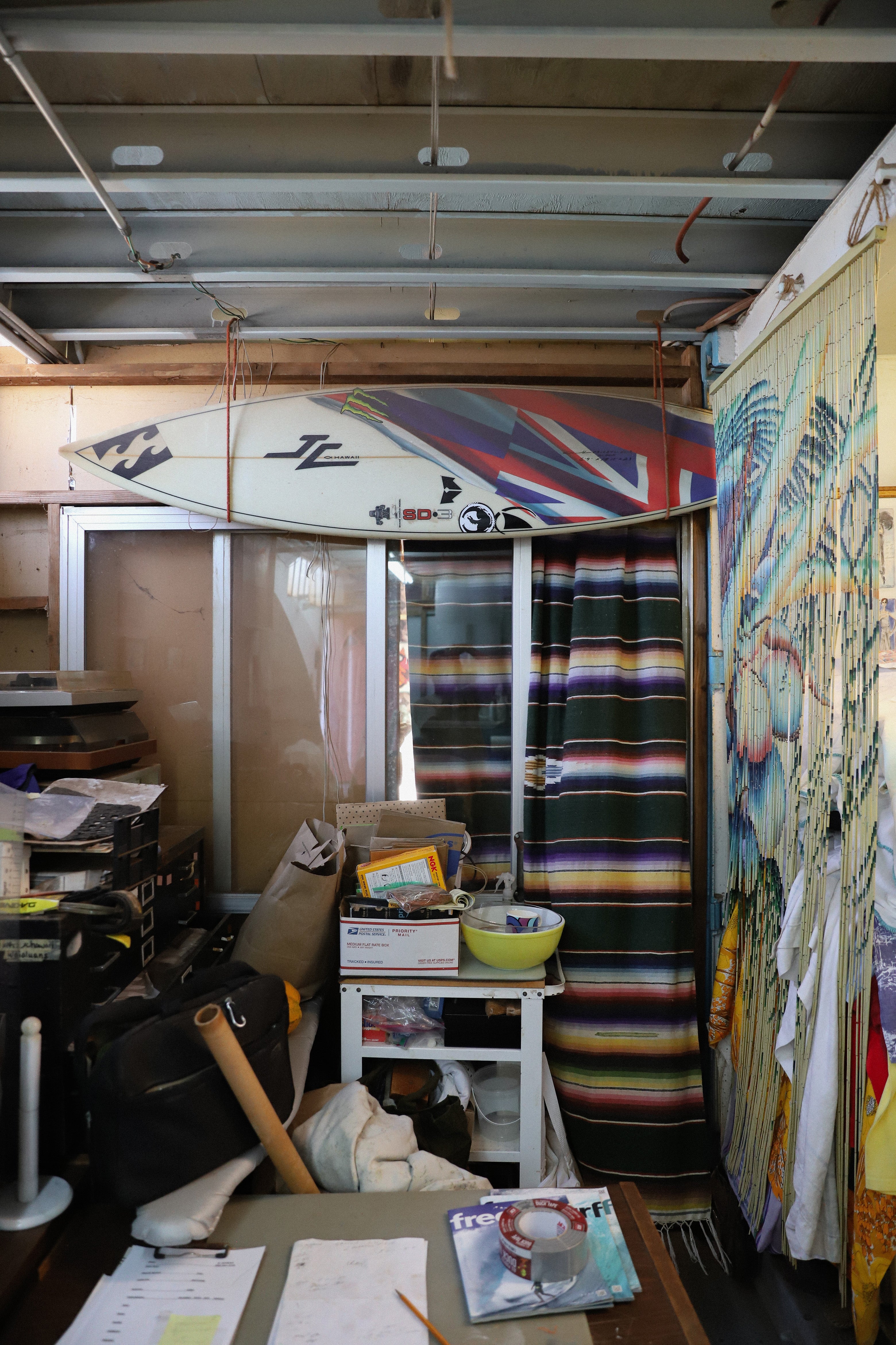 Shaping Surfboards with Craftsman John Carper – House of Koa